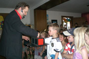 Magier-Davo-Domino-im-Kindergarten-2